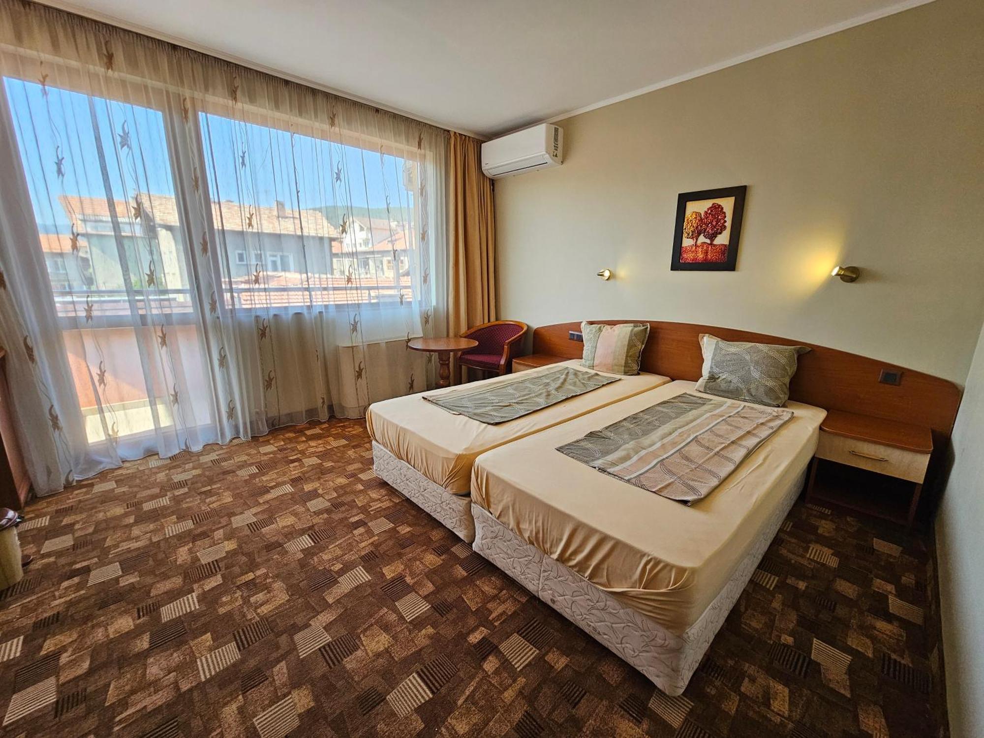 Family Hotel Jeri Welingrad Zewnętrze zdjęcie